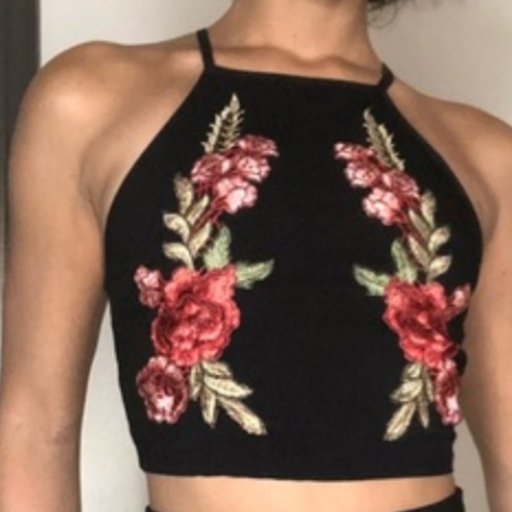 Charlotte Russe Red Roses Halter Top in Size Small